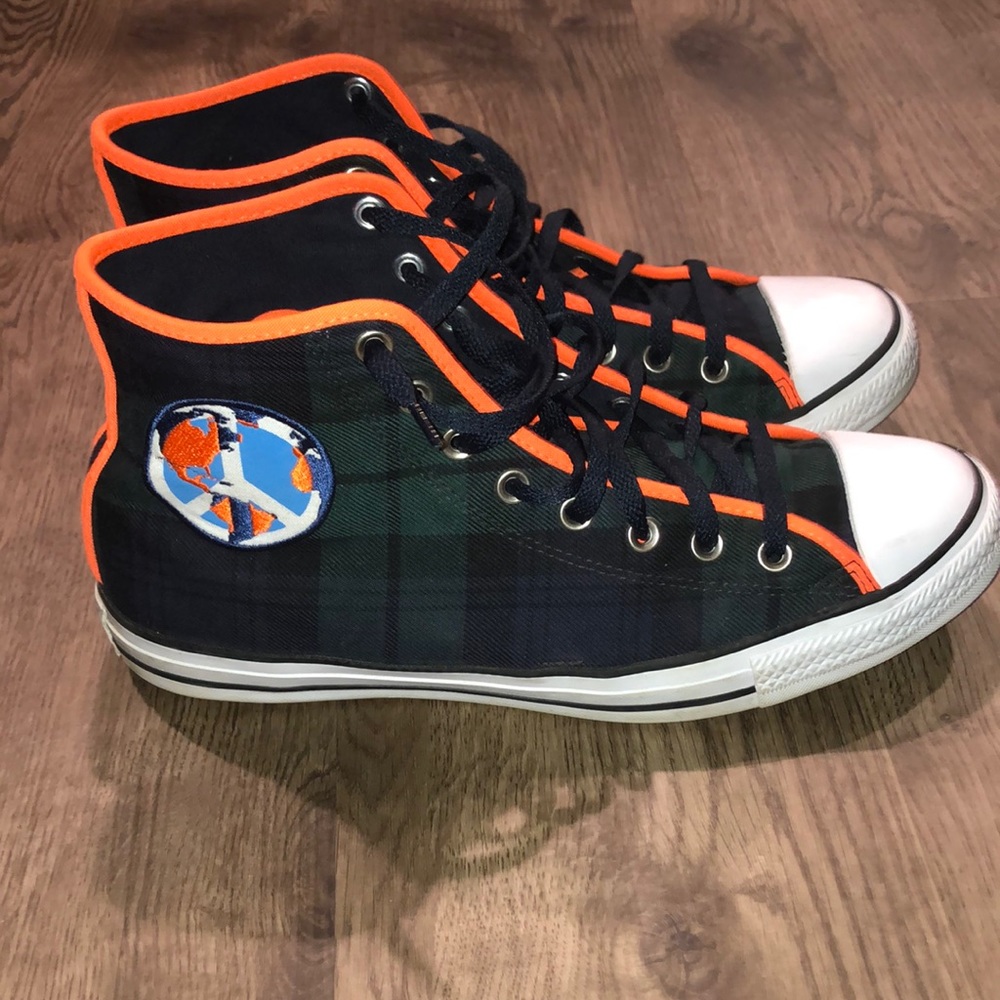 Converse - Picture 2 of 5